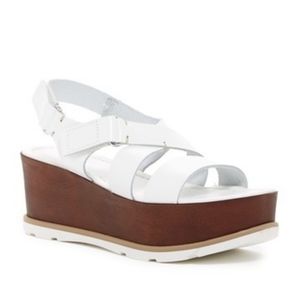 platform sandals canada